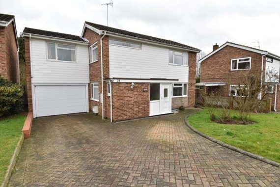 4 bedroom Detached f...